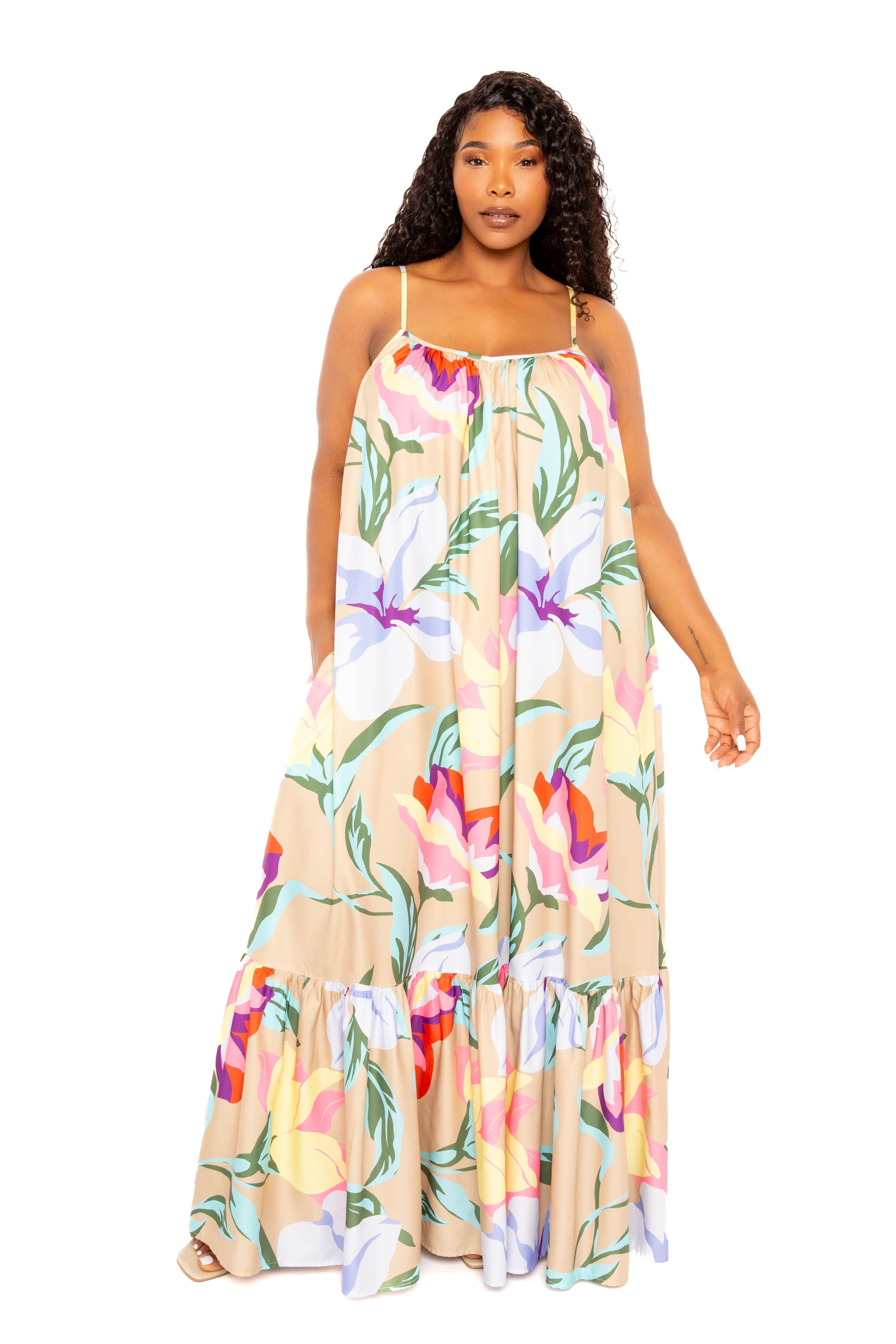 Curvy Resort Wear floral maxi dress for confident and stylish summer beach outings.