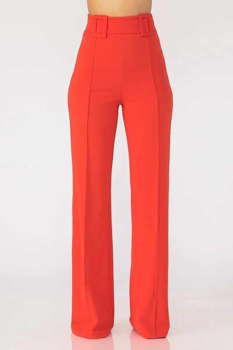 Red high-waisted women's pants with belt loops, perfect for a stylish and modern look.