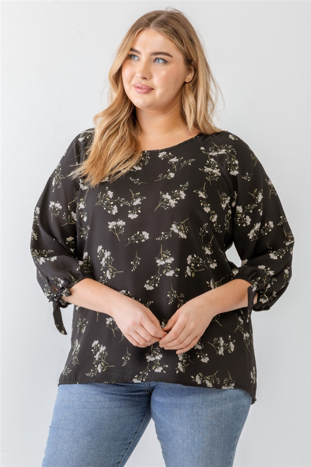 Plus Size Floral Round Neck Blouse