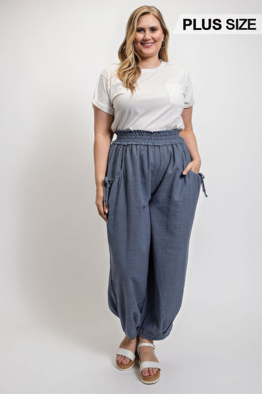 Chic Plus Size Pants - Comfortable, Relaxed Fit with Pockets