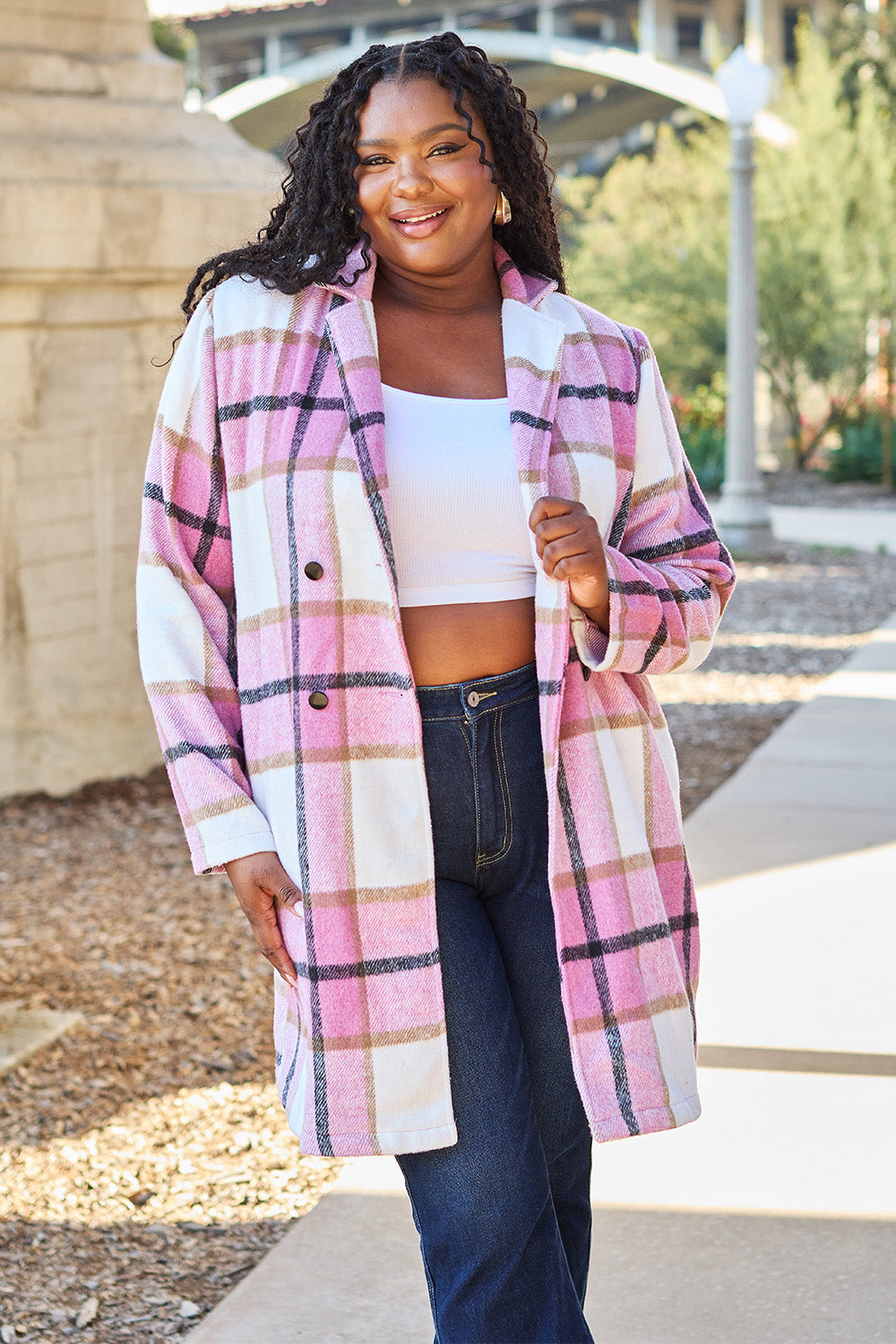 Full size plaid button-up lapel collar coat with pockets, made of 100% polyester, perfect for casual outings in moderate weather.