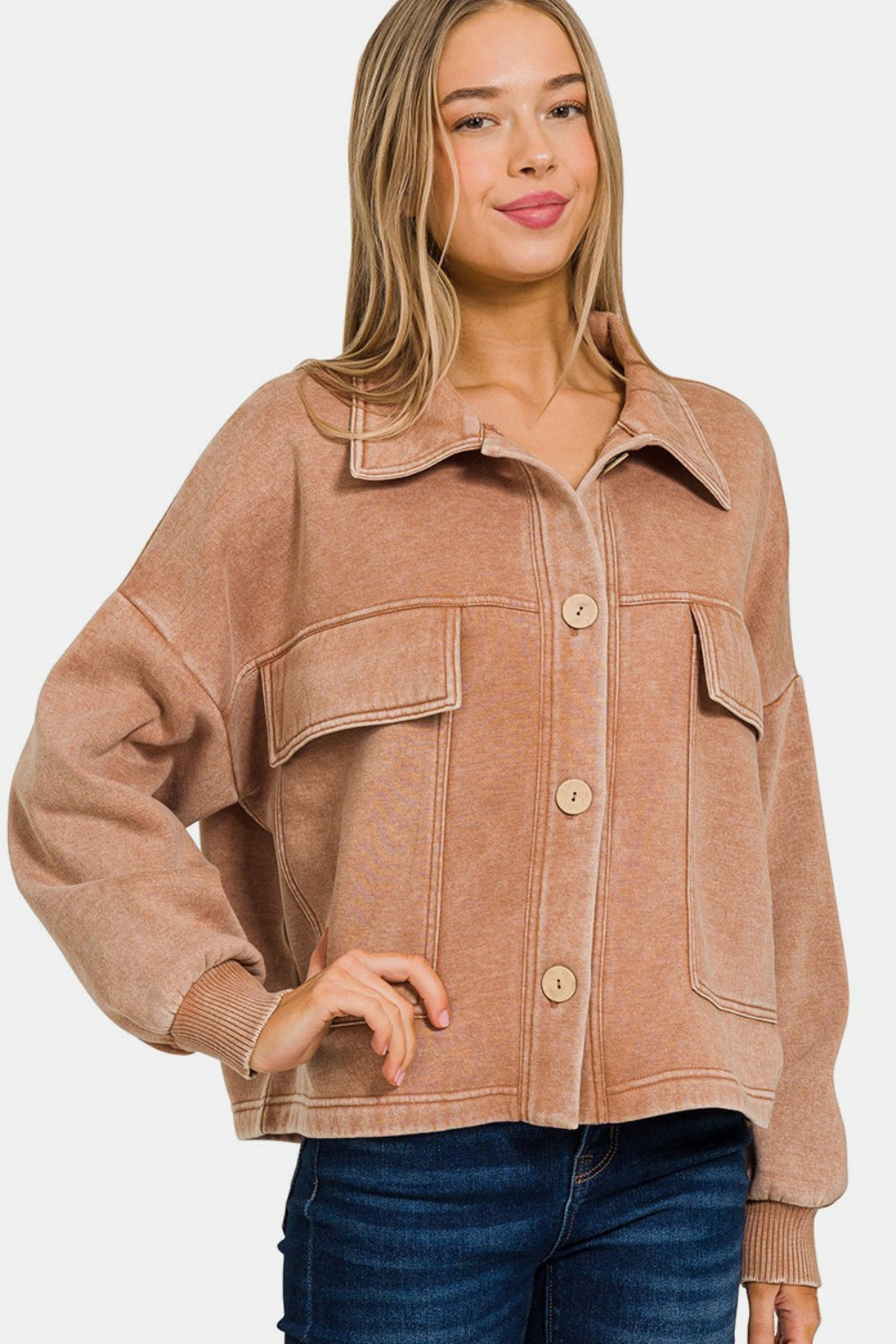 Wash fleece shacket with front pockets, button-up design, in a blend of 60% cotton and 40% polyester, shown in a stylish brown color.