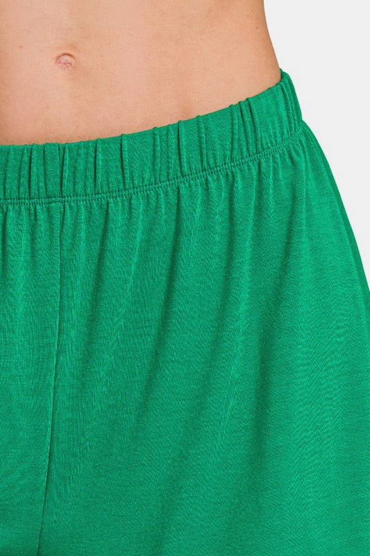 Kelly Green Lounge Set Shorts Close-Up with Elastic Waistband