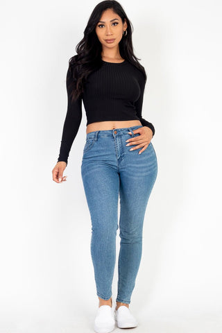 Long Sleeve Crop Top | Ribbed Knit | Round Neck