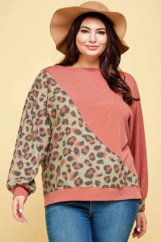 Plus Size Cute Animal French Terry Brush Contrast Print Pullover-Rust