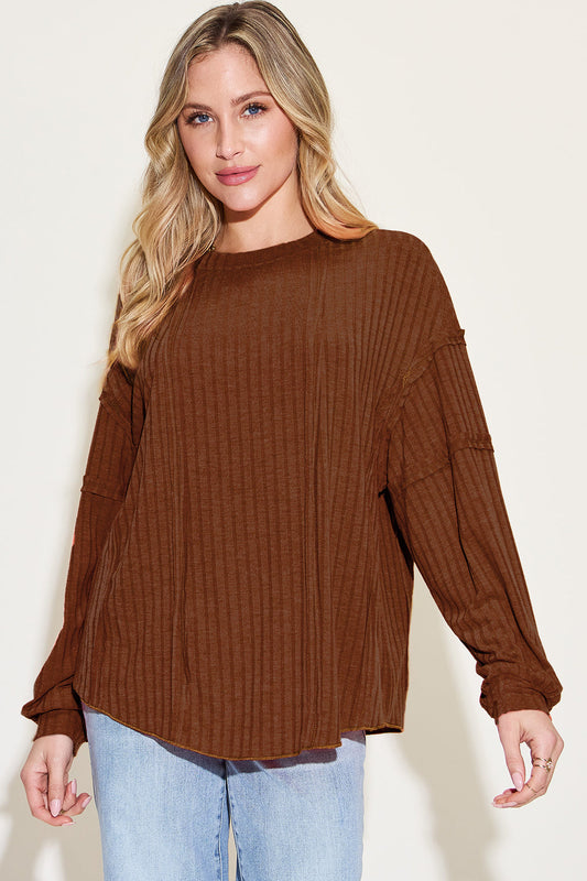 Ribbed round neck long sleeve T-shirt in brown with exposed seams, basic style, moderate stretch fabric.