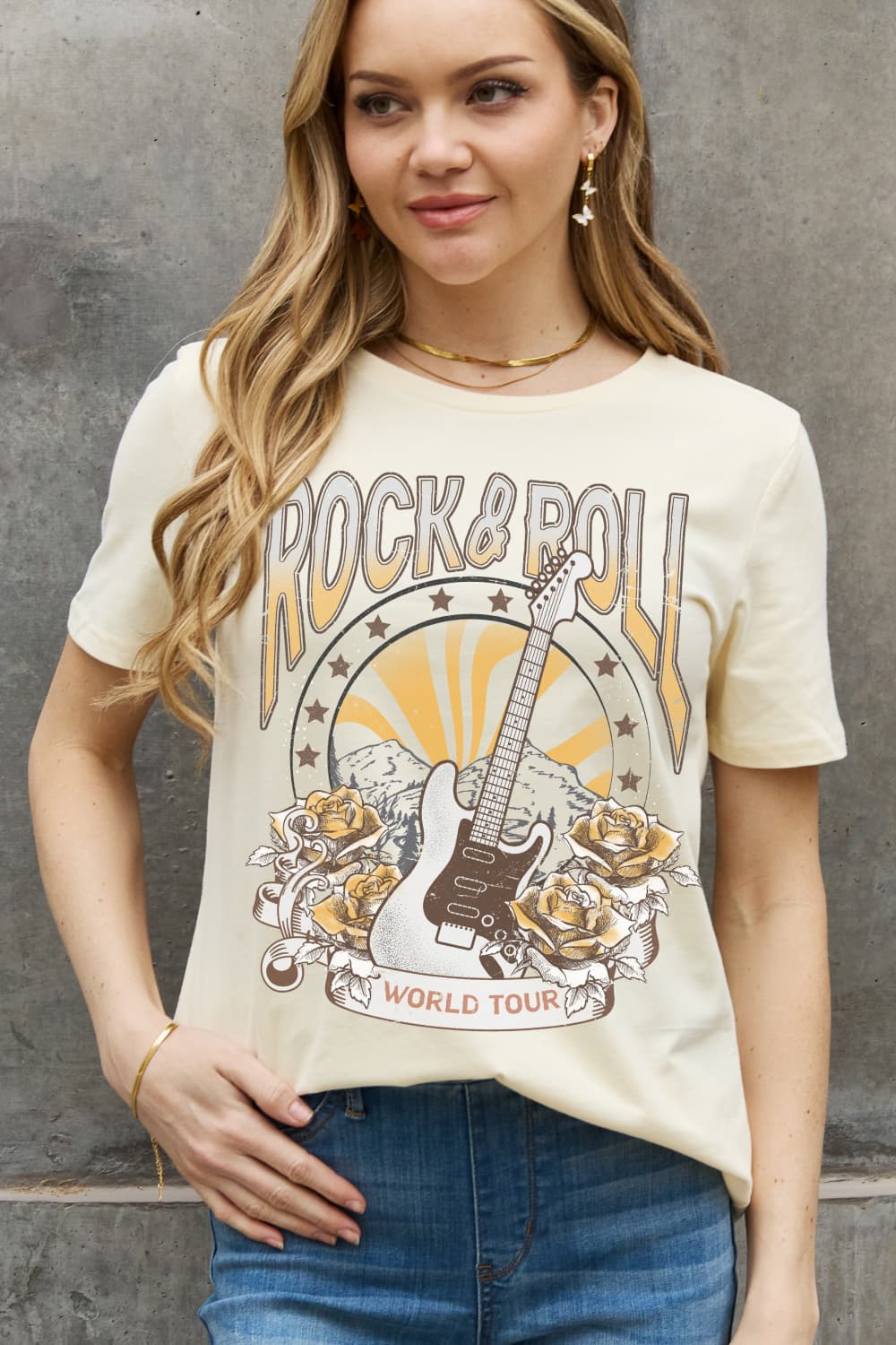 Size ROCK & ROLL WORLD TOUR Graphic Cotton Tee