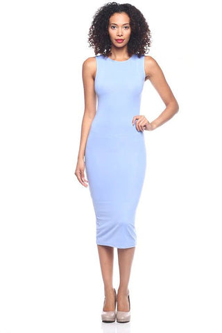 Woman wearing a light blue tank bodycon dress, sleeveless and fitted, made of stretch knit fabric, perfect for a stylish, comfortable look.