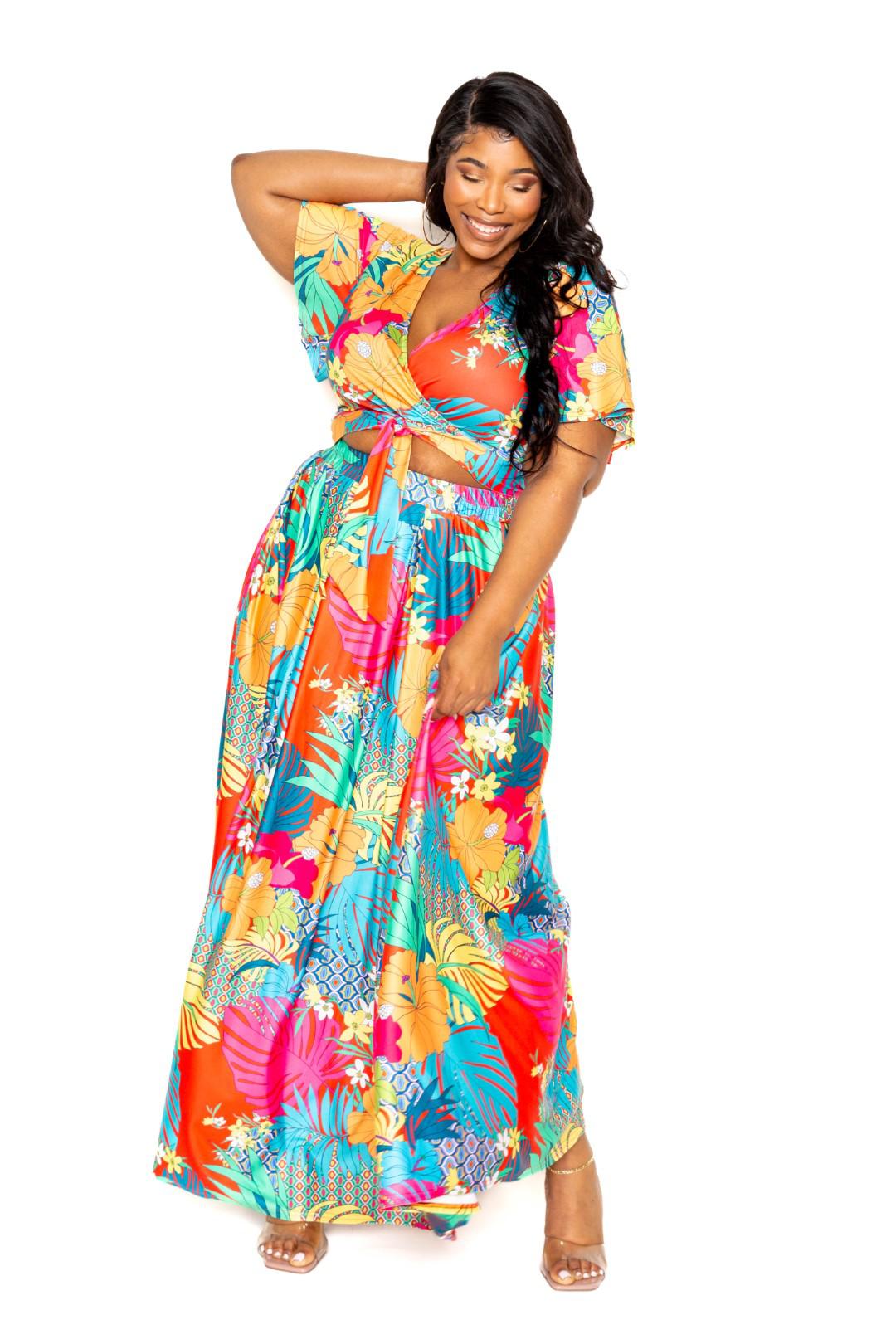 Tropical floral plus size maxi skirt and top set with vibrant colors, featuring 95% polyester and 5% spandex for a comfortable fit.