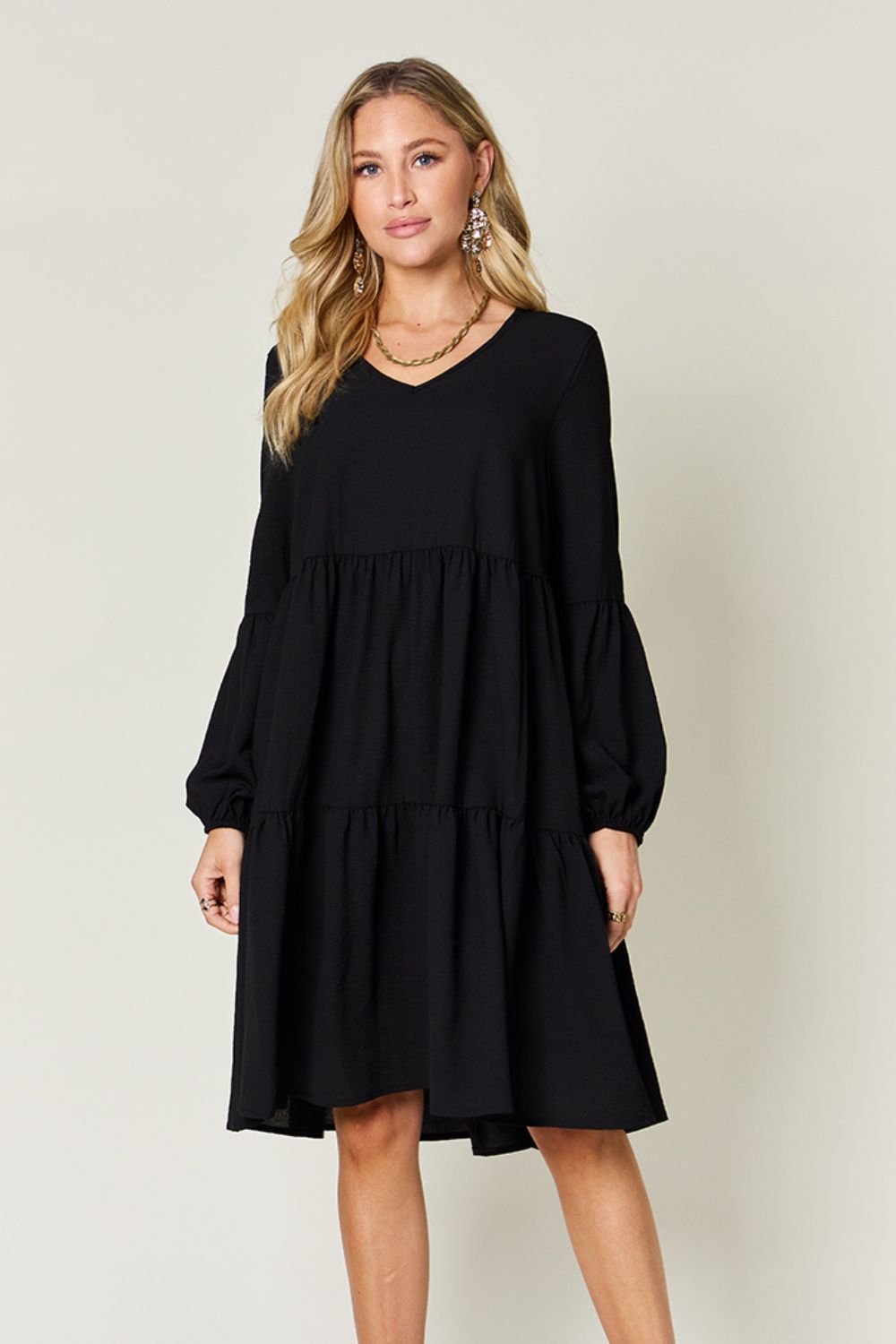 Black V-Neck Balloon Sleeve Tiered Dress with Pockets, Featuring Ruffles and High Stretch Yarn, Perfect for Stylish Occasions