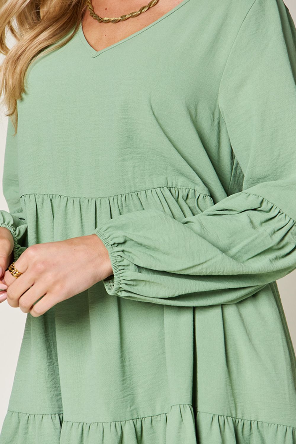 Green V-Neck Balloon Sleeve Tiered Dress with Pockets and Ruffled Design